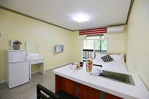 Haena Pension