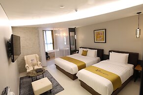 Rest Hotel