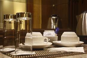 Herald Suites Polaris