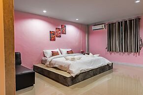 The Guest Hotel - Hostel