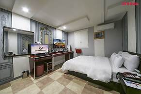 Sky Motel
