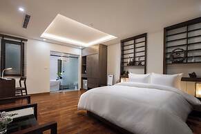 Brandi Fuji Hotel
