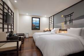 Brandi Fuji Hotel