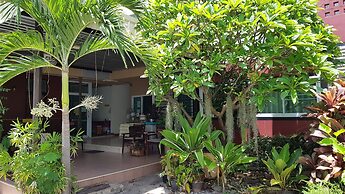 Pakdee House