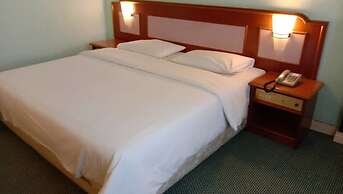 Somerset Hotel
