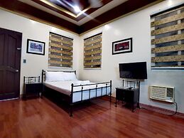 Den Den Guesthouse