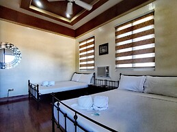 Den Den Guesthouse