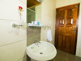 215 Karen Garden