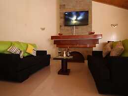 215 Karen Garden