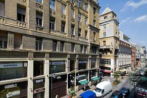 Paprika Apartment Grand