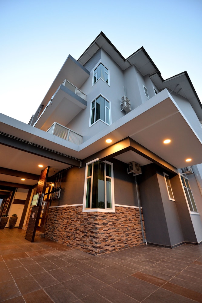Palm City Villa