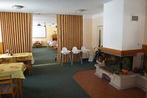 Hotel ALFONSKA