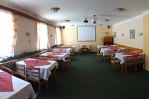 Hotel ALFONSKA