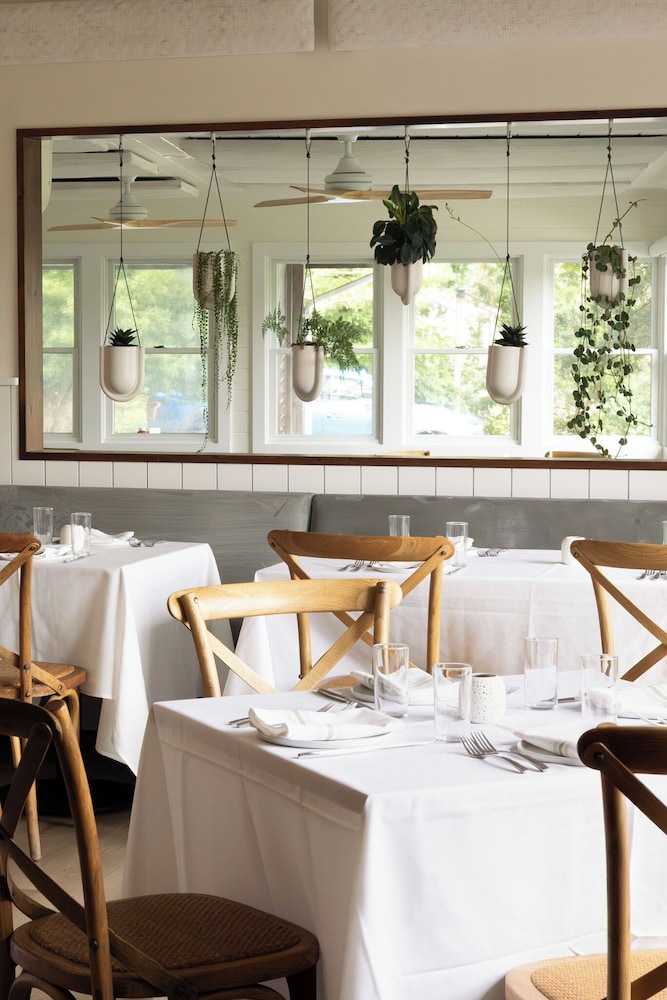The Hampton Maid