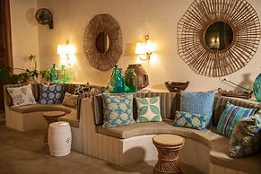 Itz'ana Resort & Residences
