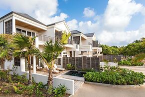 Itz'ana Resort & Residences