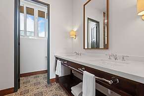 Itz'ana Resort & Residences