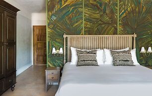 Itz'ana Resort & Residences