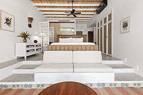 Itz'ana Resort & Residences