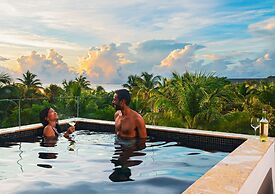 Itz'ana Resort & Residences