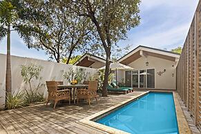 Itz'ana Resort & Residences
