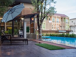 Romyen Garden Place