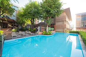 Romyen Garden Place