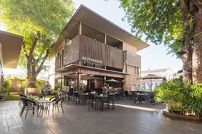 Romyen Garden Place