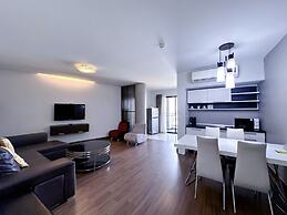 Romyen Garden Place