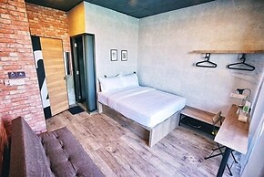 Cube Bed Station - Hostel