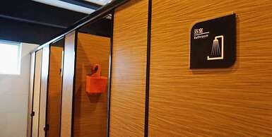 Cube Bed Station - Hostel