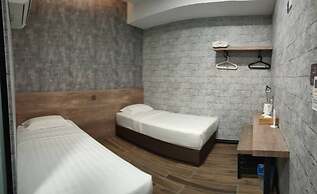 Cube Bed Station - Hostel
