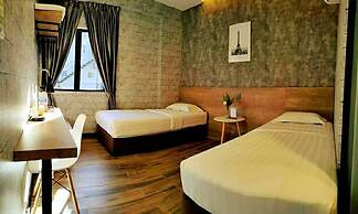Cube Bed Station - Hostel