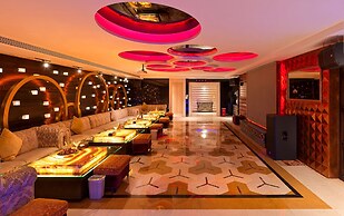 Regal Palace Hotel