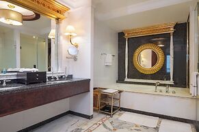 Regal Palace Hotel