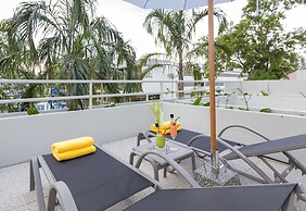 X10 Khaolak