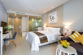 X10 Khaolak