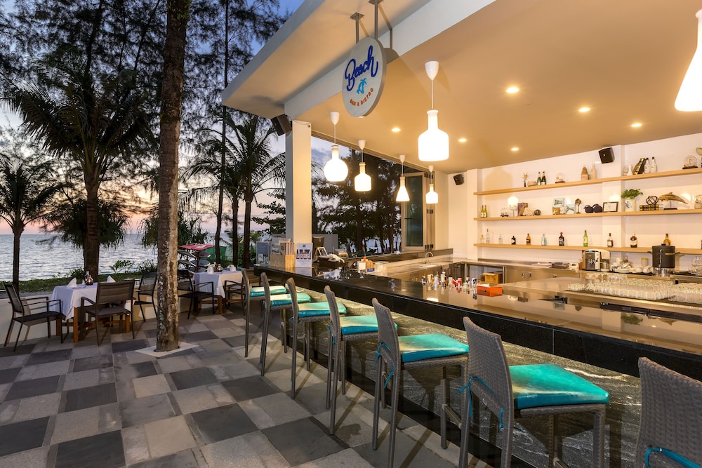X10 Khaolak