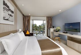 X10 Khaolak