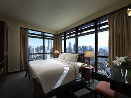 Real Point Suites at Times Square