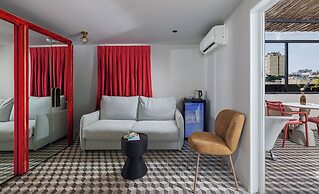 Scarlet Hotel