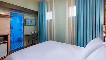 Scarlet Hotel
