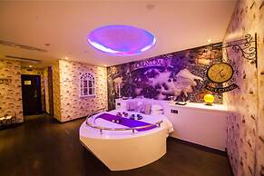 Brightman Theme Hotel