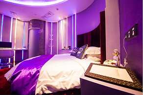 Brightman Theme Hotel