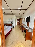 SUNVILLE HOTEL