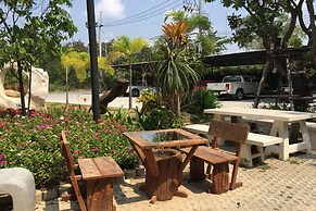 Rayonghouse Resort