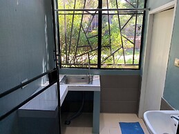 Rayonghouse Resort