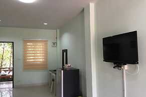 Rayonghouse Resort