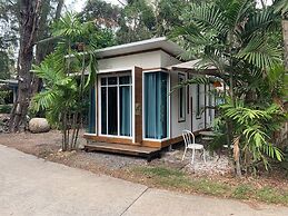 Rayonghouse Resort