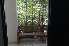 Rayonghouse Resort